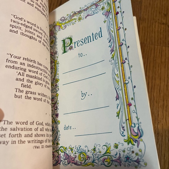 Vintage 80's St Joseph Edition of the New American Bible, Medium Size Edition - Picture 5 of 11